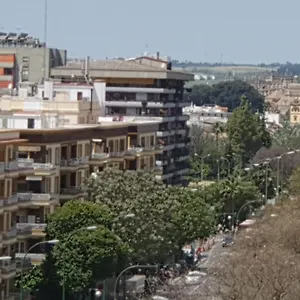  Apartamento Nuevo 3 Y Vista A La Giralda Junto A Sanchez Pizjuan