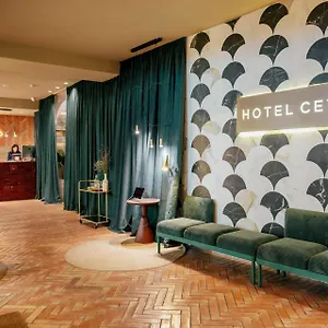 Otel Cetina, Sevilla